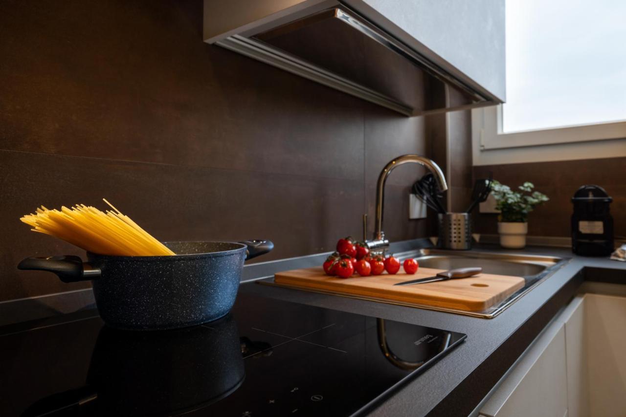 Appartamenti Vista Mole, Centro A 15 Min - Luxury Suites & Fast Wifi Turin Ngoại thất bức ảnh