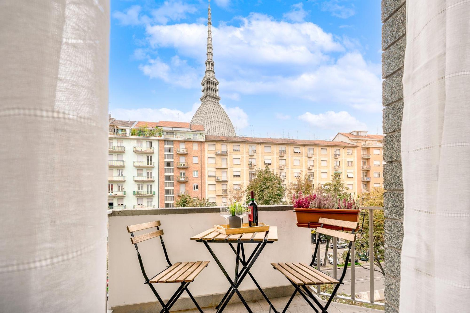 Appartamenti Vista Mole, Centro A 15 Min - Luxury Suites & Fast Wifi Turin Ngoại thất bức ảnh